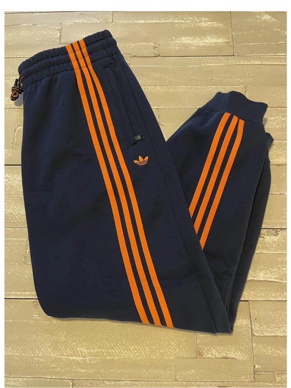Adidas Originals 70s Fleece Joggers, Indigo/Orange Stripes, Medium, NWT!